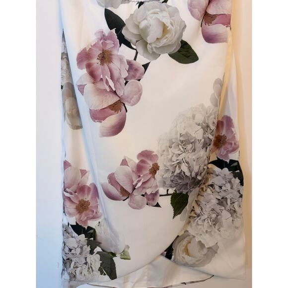 Fame & Partners White Floral Halter Dress Size 6 Open Back Dress - Picture 4 of 10